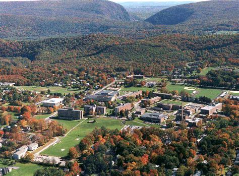 East stroudsburg university - ESU is a comprehensive university in northeastern Pennsylvania offering 50+ undergraduate programs, 21 master's programs and 2 doctoral programs.